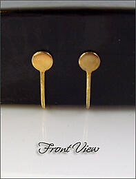 small pad hinged screwback clips gold/silver toned